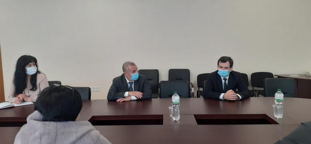 Напередодні 35-ї річниці Чорнобильської катастрофи Голова правління Пенсійного фонду України Євгеній Капінус здійснив робочу поїздку до зони відчуження 3 4 1024x474