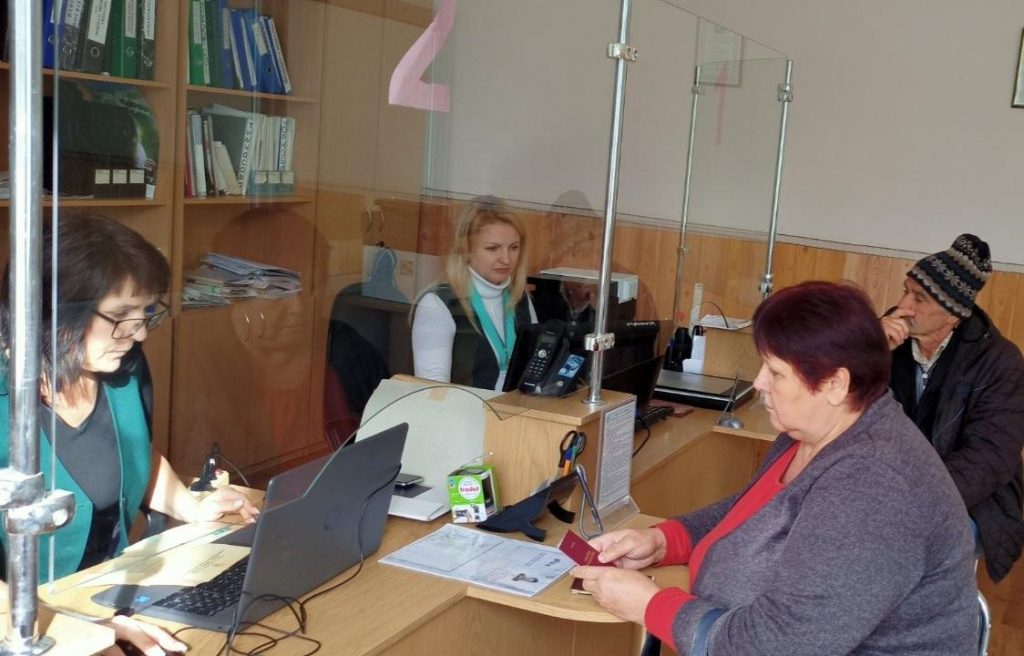Пенсійний фонд України відновлює обслуговування громадян деокупованої Херсонщини Novovorontsovka 25.10 1024x656