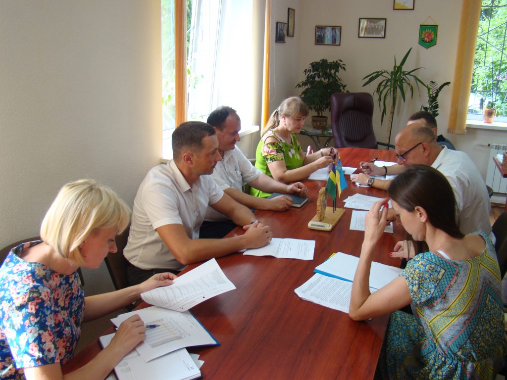 DSC01945 1024x768 - На Житомирщині за «круглим столом» обговорили шляхи наповнення бюджету Фонду
