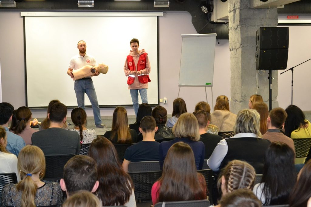 FB 20190314 meddop majsterklas1DSC 1397 1024x682 - Ази першої домедичної допомоги варто знати всім