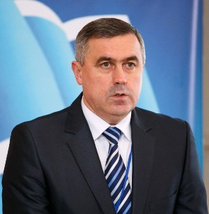 77 - Шевченко Петро Васильович – голова Федерації профспілок Черкаської області, член колегії