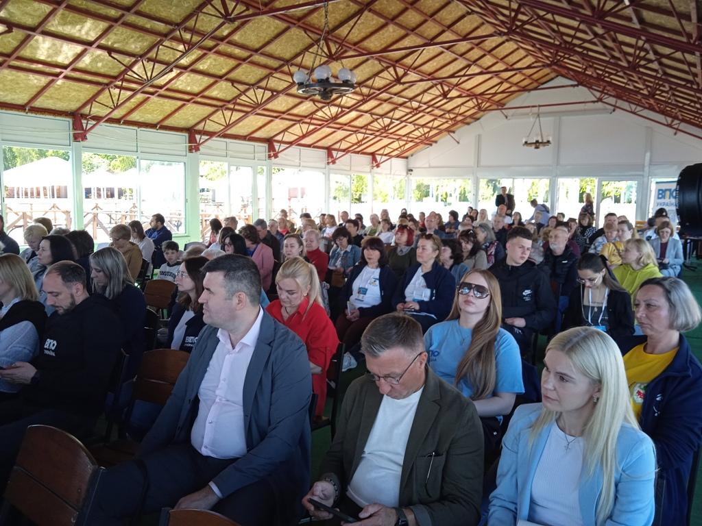 Разом до рішень: у Черкасах відбувся Всеукраїнський діалог внутрішньо переміщених осіб і влади 3 IMG 20260601 104431 1 - Разом до рішень: у Черкасах відбувся Всеукраїнський діалог внутрішньо переміщених осіб і влади