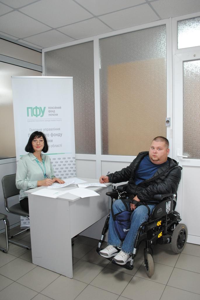 Пенсійний фонд Черкащини підписав Меморандум про співпрацю з амбасадором безбар’єрності 1 DSC 0070 - Пенсійний фонд Черкащини підписав Меморандум про співпрацю з амбасадором безбар’єрності