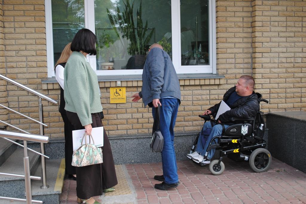 Пенсійний фонд Черкащини підписав Меморандум про співпрацю з амбасадором безбар’єрності 4 DSC 0082 - Пенсійний фонд Черкащини підписав Меморандум про співпрацю з амбасадором безбар’єрності