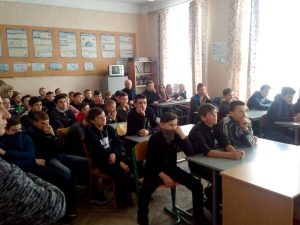 250319 mv 300x225 - Зустріч зі школярами у Малій Висці провели в рамках пенсійного всеобучу