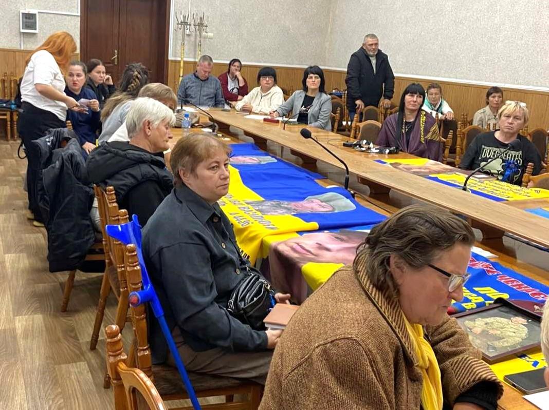 2 2 - Зустріч з родинами зниклих безвісти за особливих обставин: пенсійні та соціальні гарантії