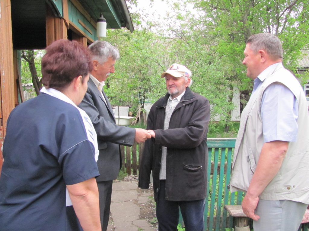 IMG 0104 1024x768 - Пенсійники Чернігівщини долучилися до відзначення Дня пам'яті та примирення та Дня перемоги
