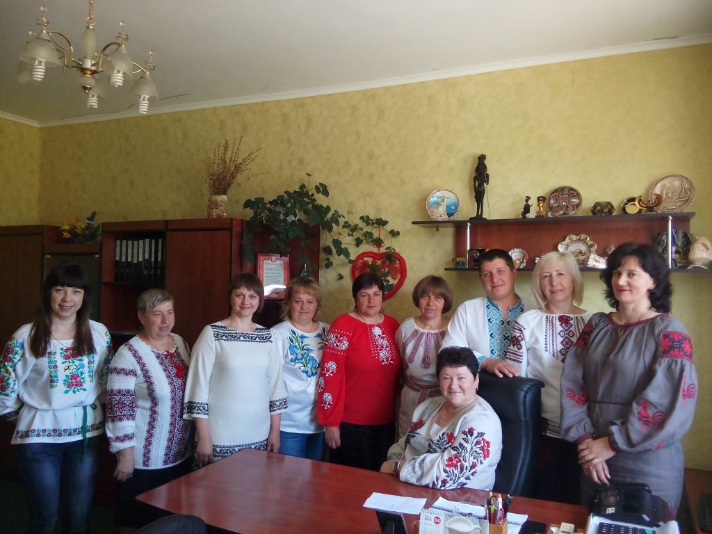 IMG 20180517 094731 1024x768 - Пенсійники Чернігівщини святкували День вишиванки