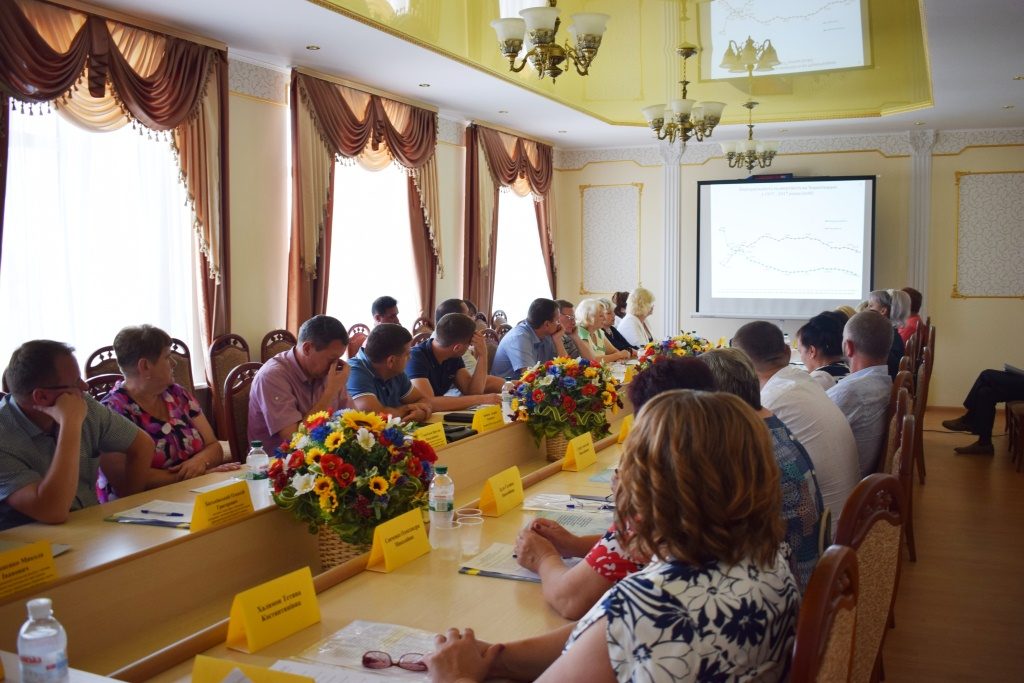 DSC 092625072018 1024x683 - За круглим столом йшлося про легалізацію трудових відносин