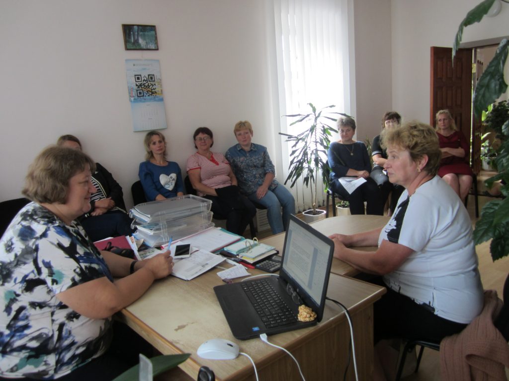 IMG 4588 1024x768 - Зустріч з представником "Приватбанку"