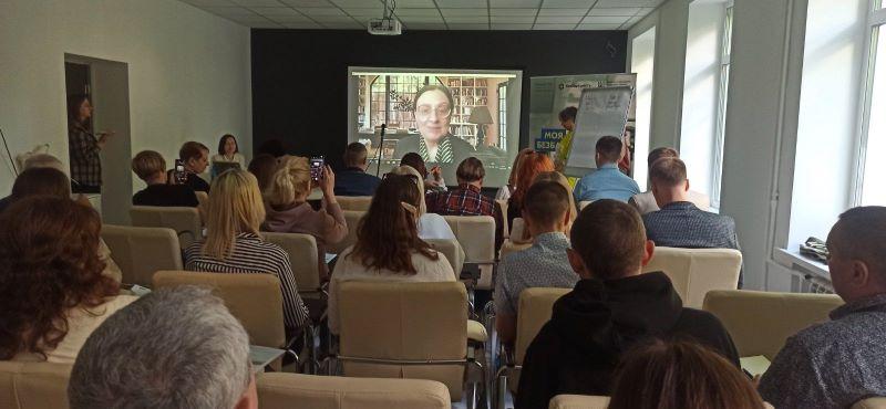 Працюємо над розвитком безбар’єрного середовища 10 2 - Працюємо над розвитком безбар’єрного середовища