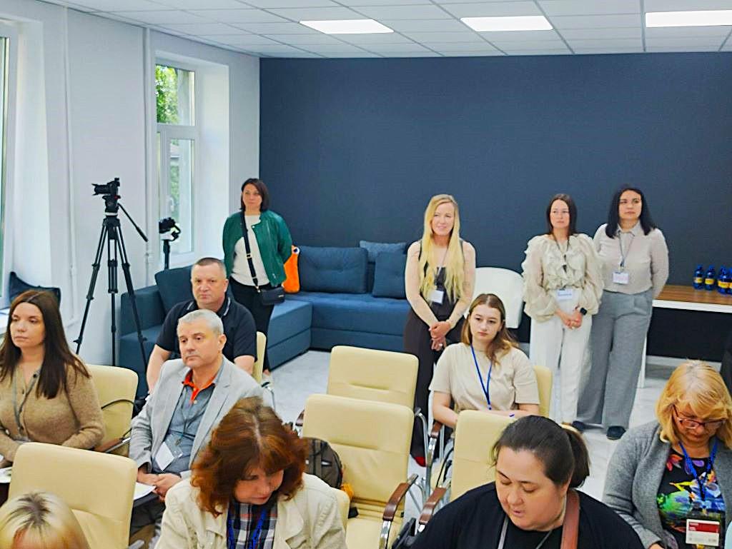 Працюємо над розвитком безбар’єрного середовища 3 2 - Працюємо над розвитком безбар’єрного середовища