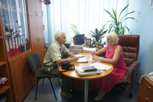 DSC09727  300x199 - Пенсійники Дніпропетровщини відкриті для співпраці зі ЗМІ