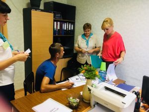 IMG 20180730 WA0000 300x225 - Виїзні прийоми у Васильківському та Покровському районах області провела заступник начальника Головного управління Пенсійного фонду України – начальник управління обслуговування громадян Леся Неклеса