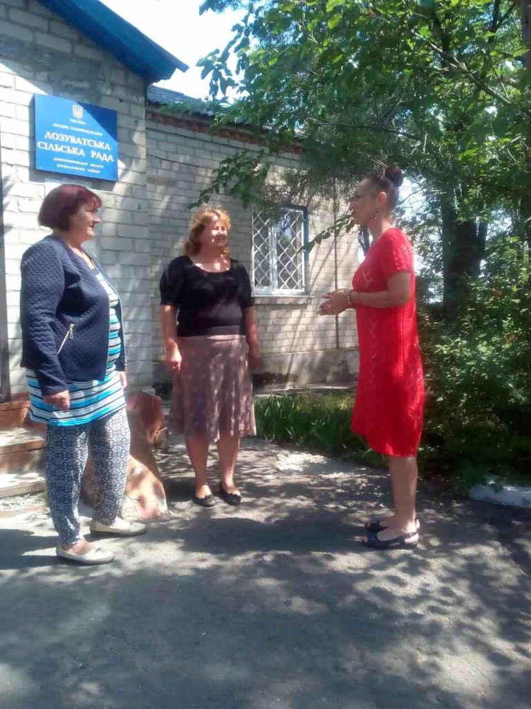 IMG f2bf6fb1c2a22d66919c 768x1024 - Виїзний прийомі громадян в Лозуватській сільській раді