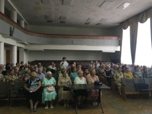 IMG 0793 300x225 - Роз'яснення пенсійного законодавства отримали пенсіонери Саксаганській районній організації ветеранів