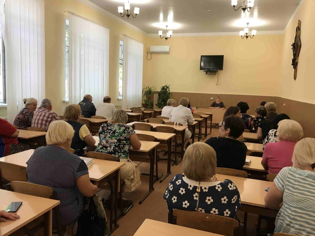 IMG 1481 1024x768 - Зустріч з трудовим колективом Комунального вищого навчального закладу «Нікопольський медичний коледж» Дніпропетровської міської ради»