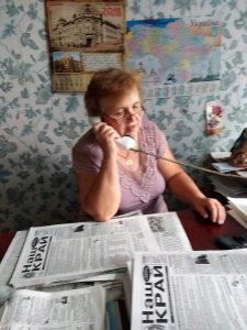 Pryama telef liniya 02 2 225x300 - Завідувач Томаківського сектору обслуговування громадян в редакції газети «Наш край»