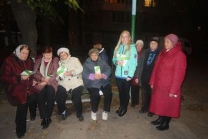 Foto 300x200 - Пенсійники інформують мешканців Шевченківського району