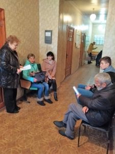 Shkola majbytn 02 20 225x300 - Фахівці Томаківського сектору обслуговування громадян (сервісного центру) провели заняття в “Школі майбутнього пенсіонера”