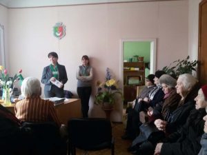 veterani 300x225 - Начальник Інгулецького відділу обслуговування громадян (сервісний центр) провела зустріч з ветеранами