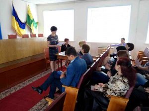 web 02 30 300x225 - Спеціалісти  Першотравенського відділу обслуговування громадян (сервісний центр) проводять інформаційно-роз`яснювальні заходи серед населення