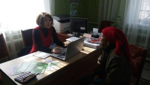 IMG 04ea26a40bee5ee686e2 300x169 - Роз'яснити пенсійні питання кожному мешканцю П'ятихатського району