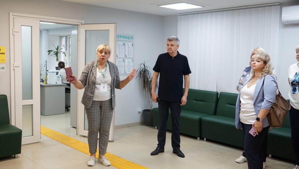 Створюємо безбар’єрні умови у сервісних центрах 3 DSC02729 1024x580 - Створюємо безбар’єрні умови у сервісних центрах