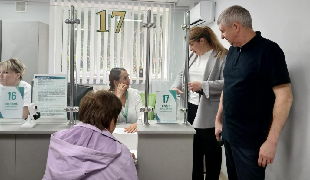 5 20260827 140344 1024x597 - Створюємо безбар&rsquo;єрні умови у сервісних центрах