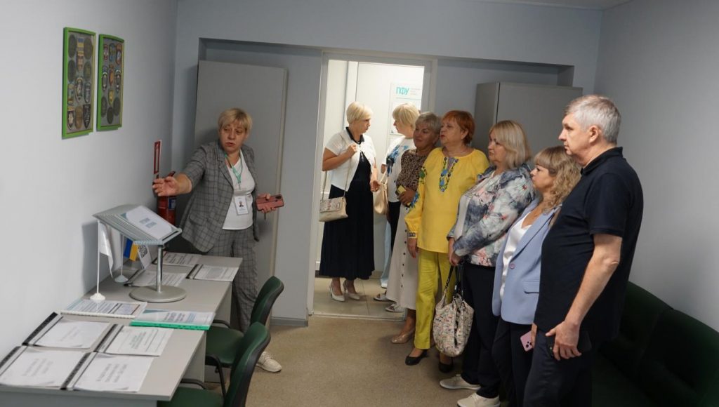 Створюємо безбар’єрні умови у сервісних центрах 9 DSC02793 1024x580 - Створюємо безбар’єрні умови у сервісних центрах