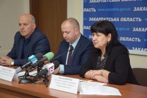 DSC 0645 300x200 - ПРО ВИПЛАТУ МОНЕТИЗОВАНИХ СУБСИДІЙ І ПЕРЕРАХУНОК ПЕНСІЙ йшлося на спільному брифінгу керівників пенсійної служби, соцзахисту та «Укрпошти» області