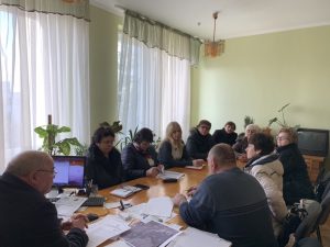 foto Hust 1 300x225 - В ХУСТІ ВИВЧАЛИ СИТУАЦІЮ ІЗ ПОГАШЕННЯМ ЗАБОРГОВАНОСТІ ЗІ СПЛАТИ ЄСВ