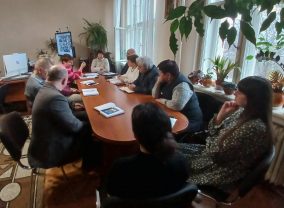 20231211 141937 284x208 - Про забезпечення прав осіб з інвалідністю говорили на засіданні робочої групи в Головному управлінні