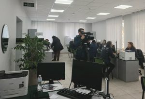 20240228 111548 300x204 - Кому проіндексують пенсійні виплати з 1 березня?