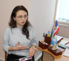 IMG 3687 234x208 - Фахівці Головного управління виступили на семінарі-навчанні голів обласних організацій профспілок Закарпаття