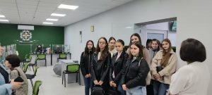 IMG 897d28c6fd6c5d5858af45259b65a12a V 1 300x135 - Майбутні фінансисти та бухгалтери ознайомилися з роботою Ужгородського сервісного центру
