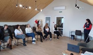 IMG 20241218 100214 885 300x180 - Життєстійкість - у кожній людині: пенсійники Закарпаття долучилися до навчання з самодопомоги