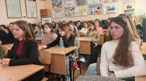 20250403 120806 300x167 - Анастасія Пентек провела гостьову лекцію в Ужгородському торговельно-економічному фаховому коледжі