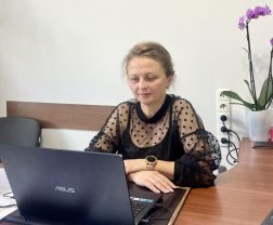 1 2 1 252x208 - Майданчик для діалогу: фахівці Головного управління провели семінар для роботодавців Хустщини