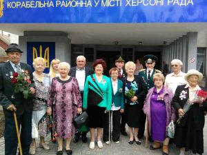 02 4 300x225 - Херсонські пенсійники спілкувалися з ветеранами війни та праці