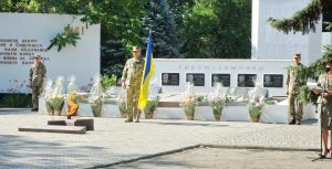 DSC00907 300x153 - День скорботи та вшанування пам’яті жертв війни