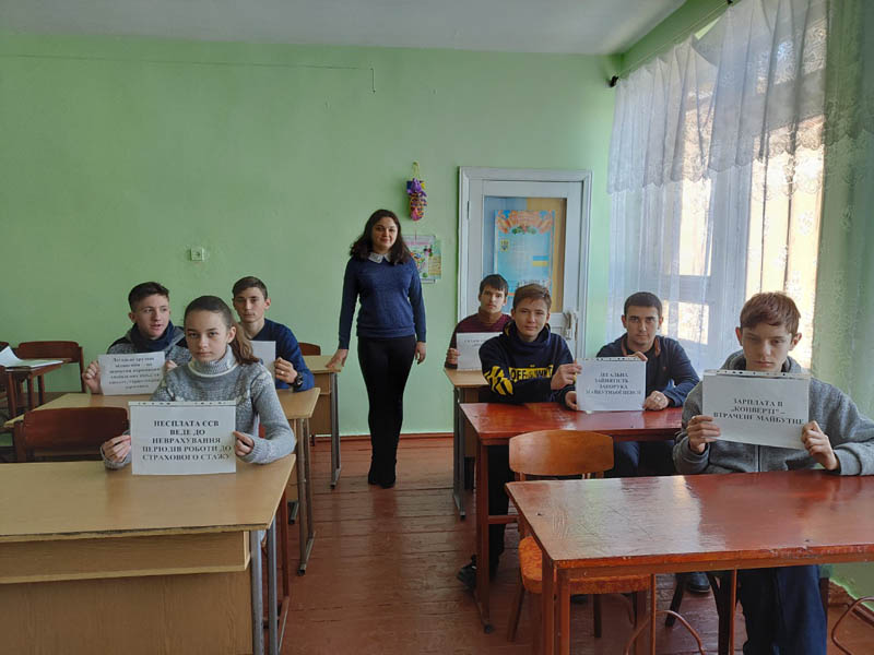 День Пенсійного фонду відбувся у Жовтневій сільській раді 0 02 05 eced9359dde5108527a8a186295c361c1d8a1c2f62928f65c8e763c760156e35 c607fffe - День Пенсійного фонду відбувся у Жовтневій сільській раді