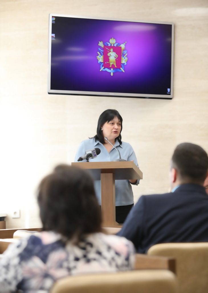 IMG 4371 730x1024 - Погашення заборгованості з обов’язкових платежів під контролем керівництва Пенсійного фонду в області