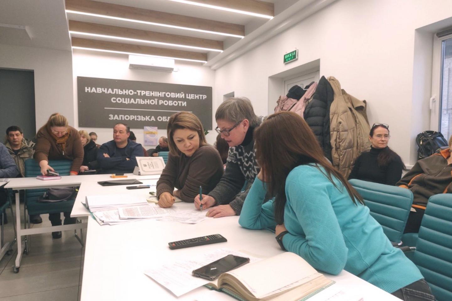 PHOTO 2026 01 08 15 19 00 4 - Навчальна нарада з питань компенсації  житлово-комунальних послуг для ВПО