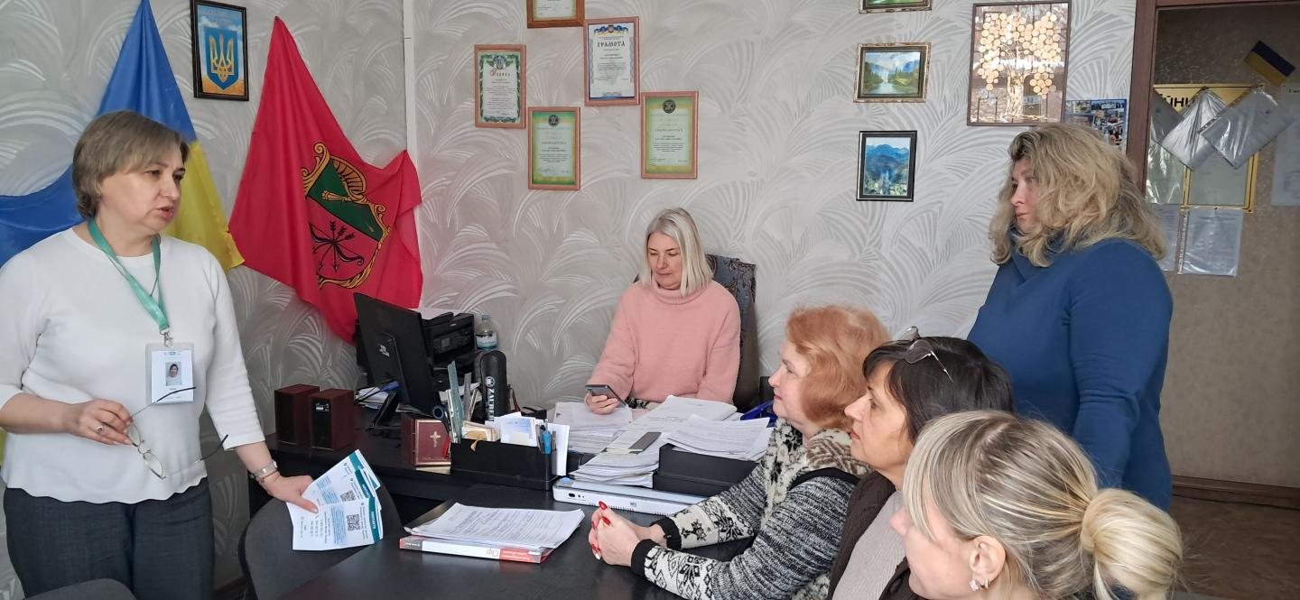 foto1 1 - Зустріч із трудовим колективом: про пенсії та державну підтримку сімей з дітьми