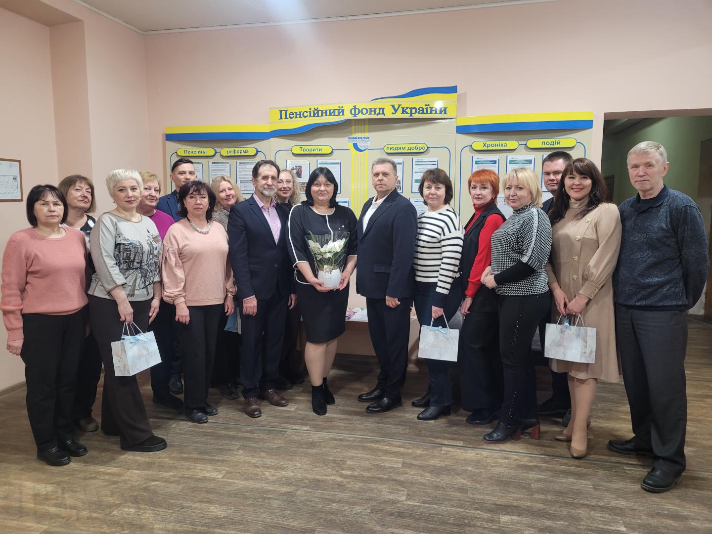 20260306 095451 - У Головному управлінні привітали жінок зі святом весни