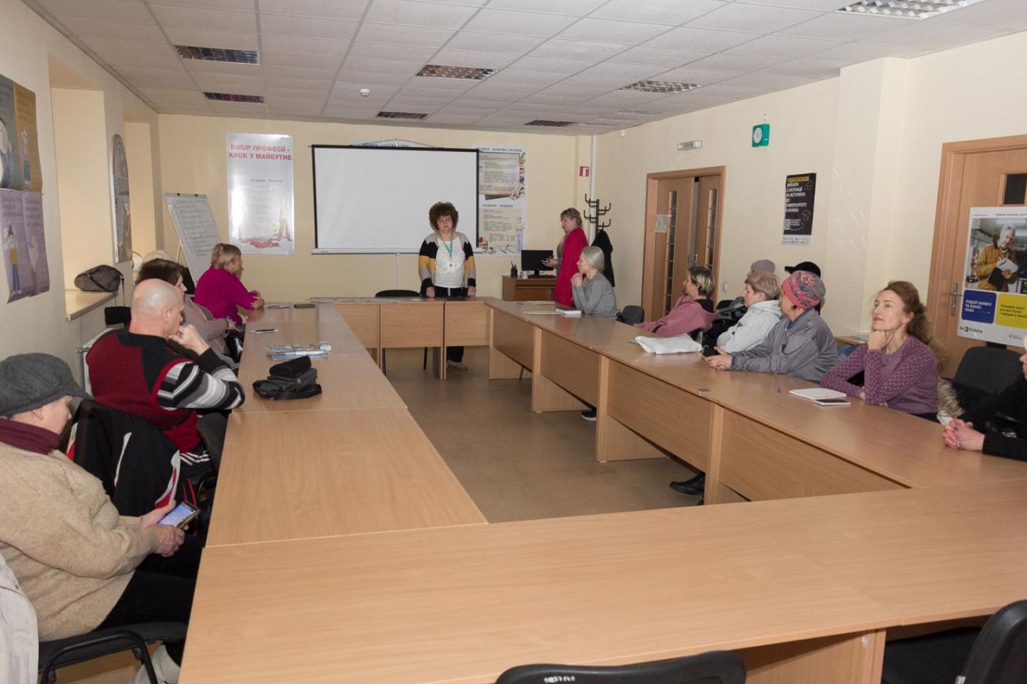 foto 3 - Проведено заняття у &laquo;Школі майбутнього пенсіонера&raquo;