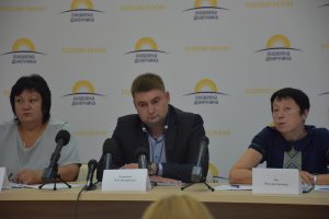 DSC 0900 300x200 - На Донеччині відбувся брифінг начальника головного управління Рад Н. С.
