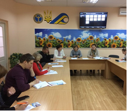 1 - Пенсійники міста Сєвєродонецька нагадують, що знання законодавства про працю, зайнятість та соціальне страхування –  основа успішного функціонування підприємства