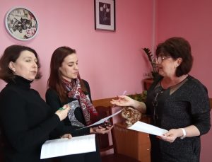 bryfing 300x229 - Начальник Марківського об’єднаного управління відповіла представникам ЗМІ на актуальні пенсійні питання